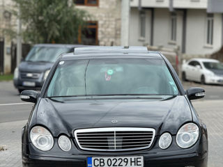 Mercedes E-Class foto 6