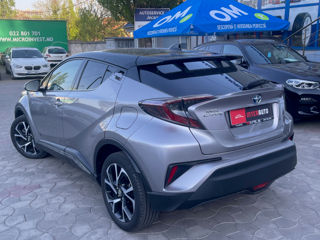 Toyota C-HR foto 4