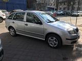 Închirieri autoturisme-Arenda autoturisme-Rent a car-Posibil livrare Aeroport foto 3