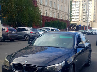 BMW 5 Series foto 3