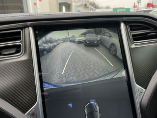 Tesla Model S foto 12