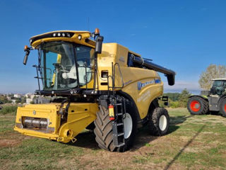 New Holland CR 8.90 din 2019 foto 3