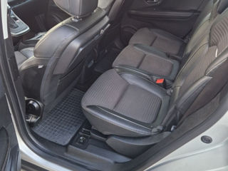 Renault Grand Scenic foto 10