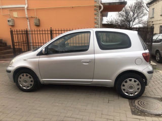 Toyota Yaris foto 9