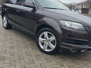 Audi Q7 foto 7