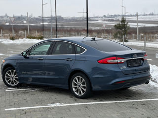 Ford Fusion foto 4