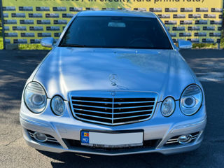 Mercedes E-Class foto 2