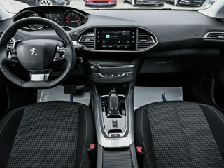 Peugeot 308 foto 6