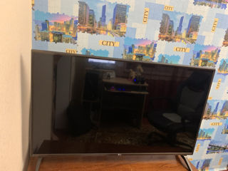 Продам LG 43LJ614V