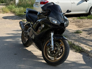 Yamaha R 6  foto 1