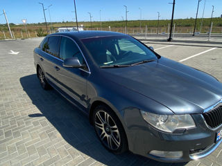 Skoda Superb foto 1