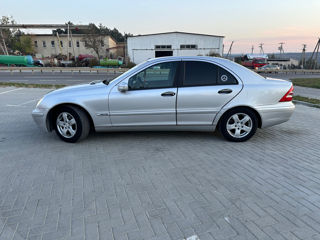 Mercedes C-Class foto 5