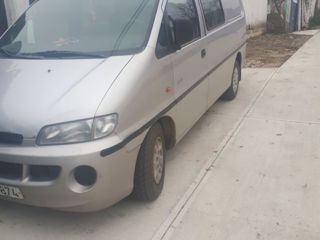 Hyundai H200