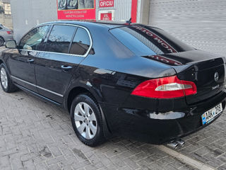 Skoda Superb foto 4