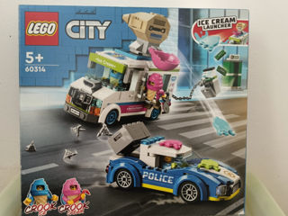 Конструктор LEGO City Погоня полиции за грузовиком с мороженым