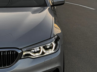 BMW 5 Series foto 10