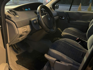 Renault Grand Scenic foto 8