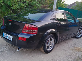 Dodge Avenger foto 4