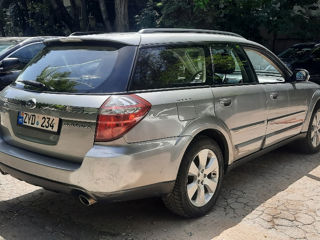 Subaru Outback foto 4