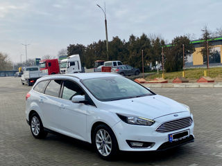 Ford Fusion foto 2