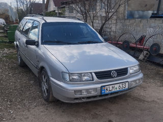 Volkswagen Passat foto 3