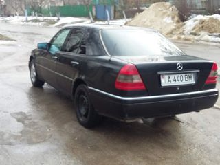 Mercedes C Class foto 6