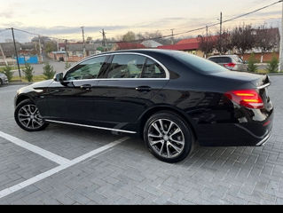 Mercedes E-Class foto 4