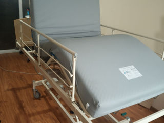 Медицинская ,многофункциональная кровать с электроприводом!