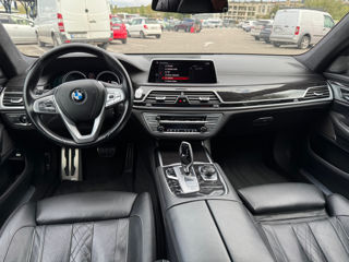 BMW 7 Series foto 9