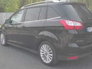 Ford Grand C-MAX foto 4