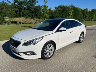 Hyundai Sonata foto 1