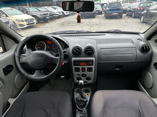 Dacia Logan foto 6