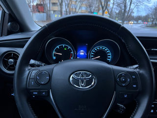 Toyota Auris foto 12