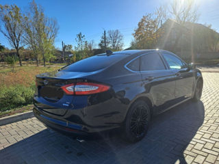 Ford Fusion foto 6