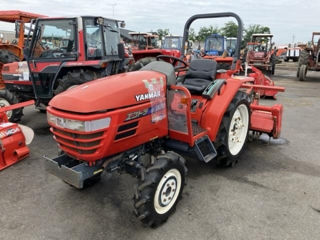 Tractor Yanmar AF322 cu freza de sol