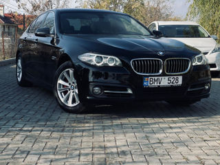 BMW 5 Series foto 3