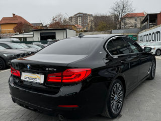 BMW 5 Series foto 3