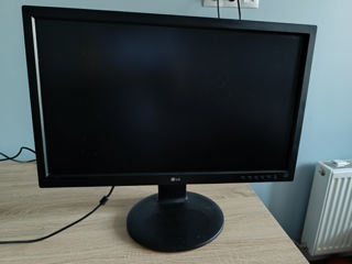 Monitor 23" LG