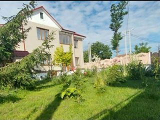 Casa in Ialoveni str.Mihai Viteazu147m.p+14ari.Centru Regiunea Bozu .