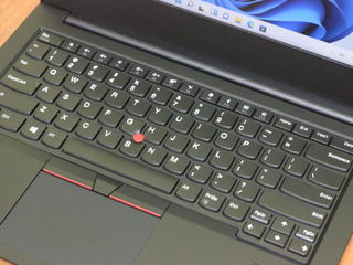 Lenovo ThinkPad E490 IPS (Core i5 8265u/8Gb DDR4/256Gb NVMe SSD/14.1" FHD IPS) foto 4