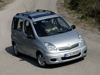 Piese Toyota yaris verso ,yaris ! Piese