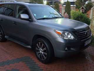 Lexus LX Series