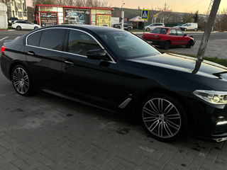 BMW 5 Series foto 3