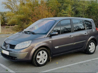 Renault Grand Scenic foto 2