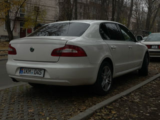 Skoda Superb foto 3