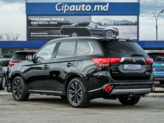 Mitsubishi Outlander foto 2