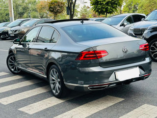 Volkswagen Passat foto 2