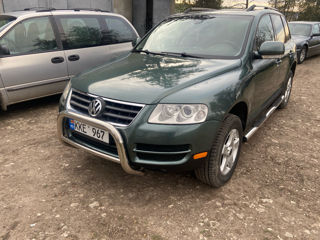 Volkswagen Touareg foto 1