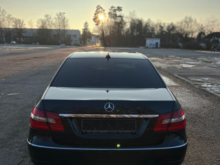 Mercedes E-Class foto 2