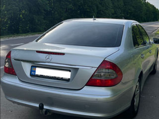 Mercedes E-Class foto 3